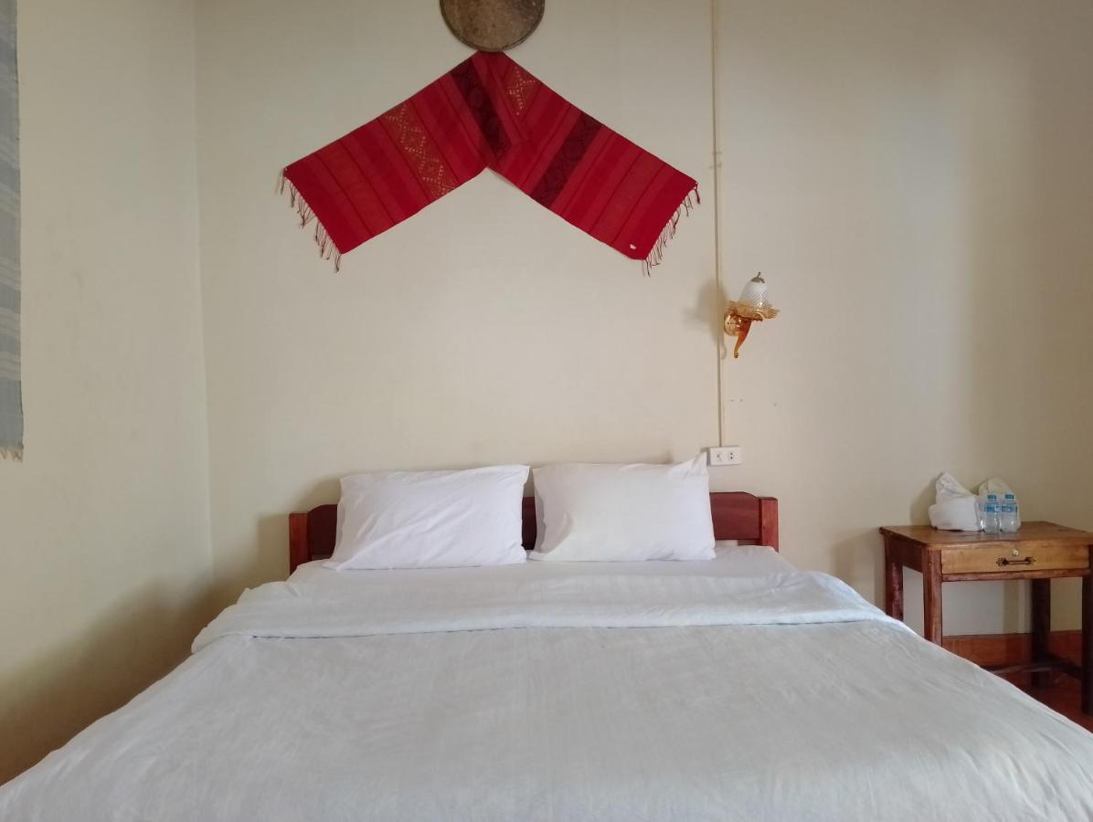 Meexai Guesthouse Нонгкио Экстерьер фото