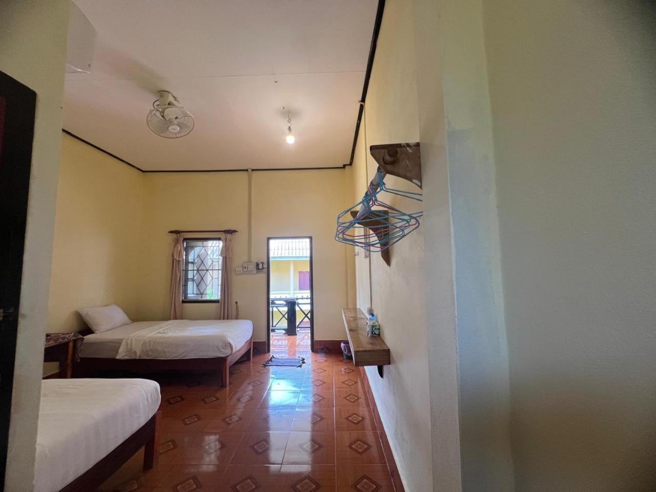 Meexai Guesthouse Нонгкио Экстерьер фото