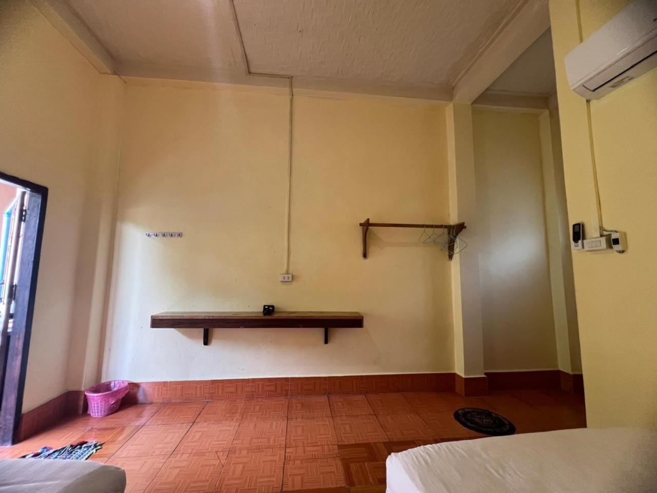 Meexai Guesthouse Нонгкио Экстерьер фото