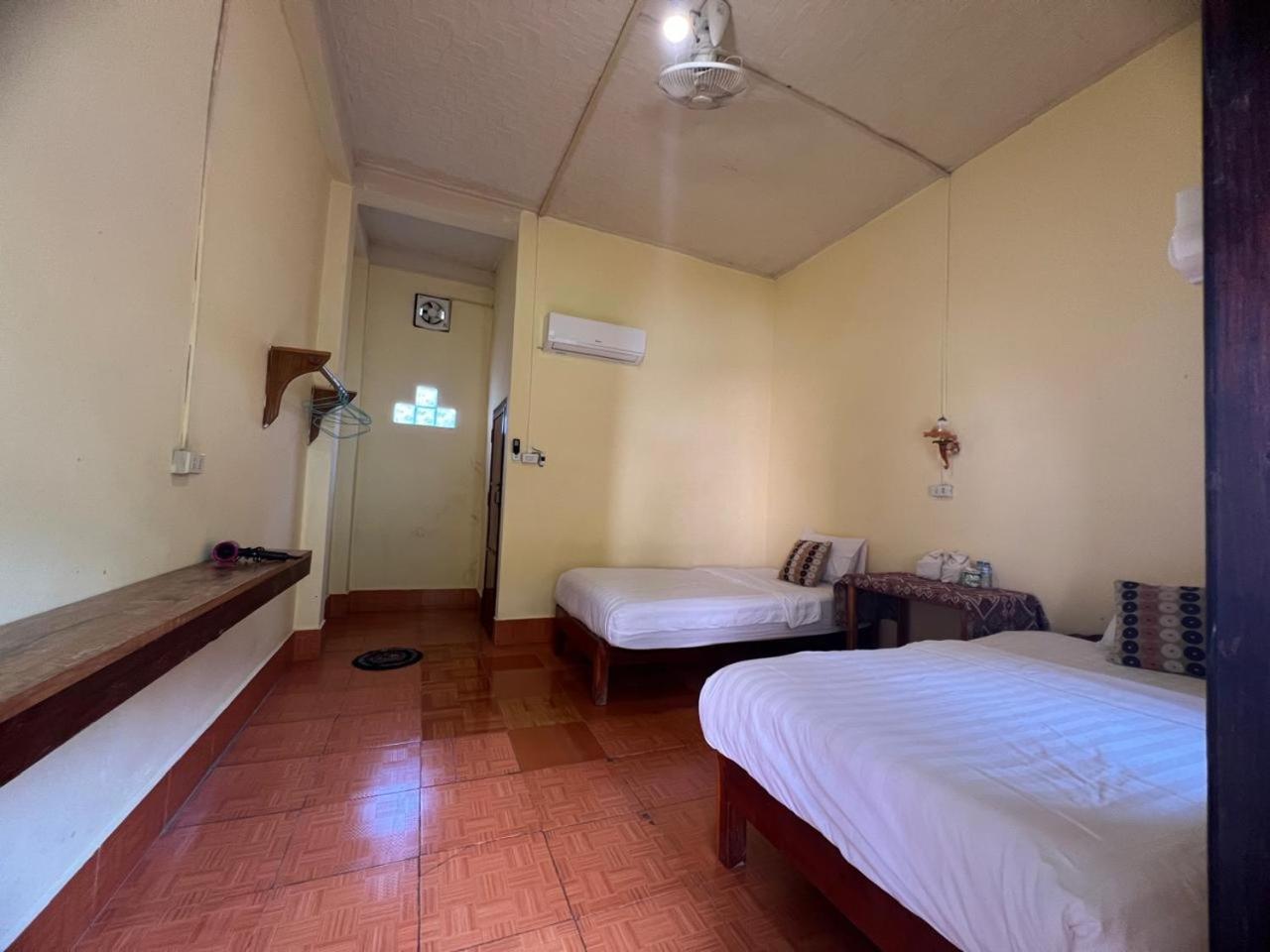 Meexai Guesthouse Нонгкио Экстерьер фото
